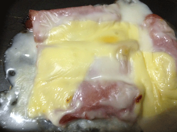 Rollitos de jamón con crema de anchoa
