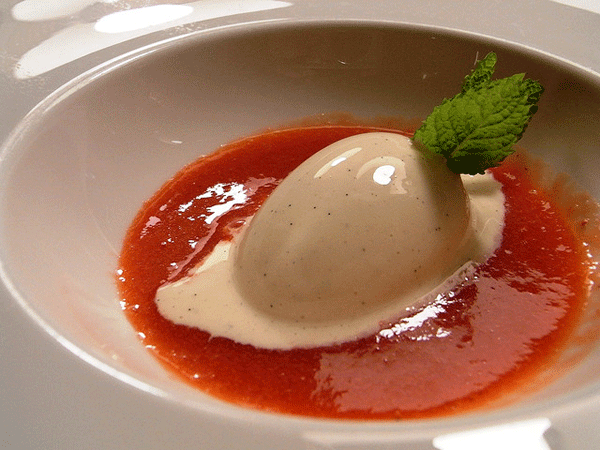 Sopa fría de fresones con tomate