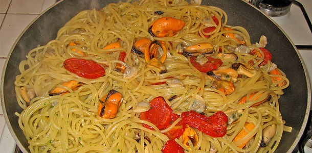 Espaguetis con mejillones