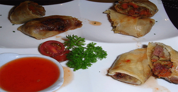 Rollitos de carne con salsa de almendras