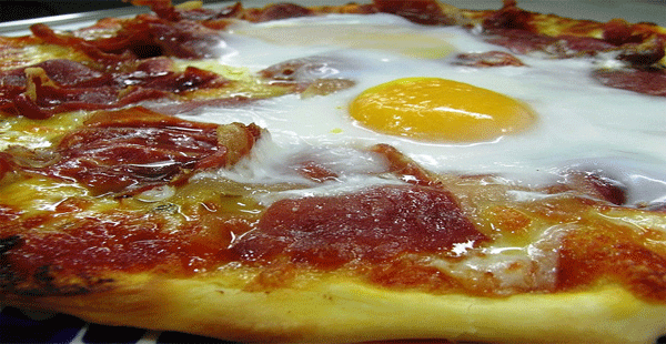 Minipizzas con huevo