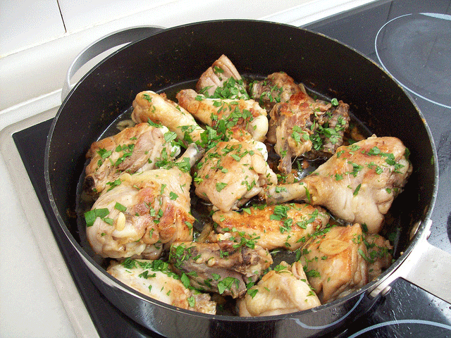 Pollo al ajillo - Menú diario